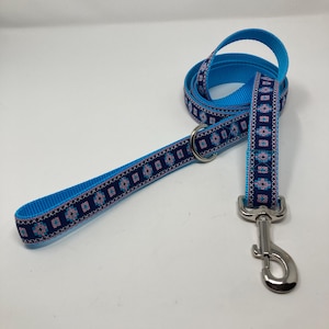Leash:  6' turquoise and southwest print nylon pet leash, 1" wide, leash for medium or large dog