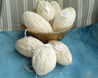 Vintage cream cotton yarn/Recycled balls of cotton/Crocheting/Knitting/Recuperated cotton yarn/Egg shaped yarn balls/884 grams cotton yarn