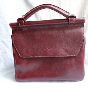 Vintage Le Dropt leather handbag. Top handle bag. Leather luggage. Vintage French chic. Red brown leather bag. Magnetic catches. Zip pockets