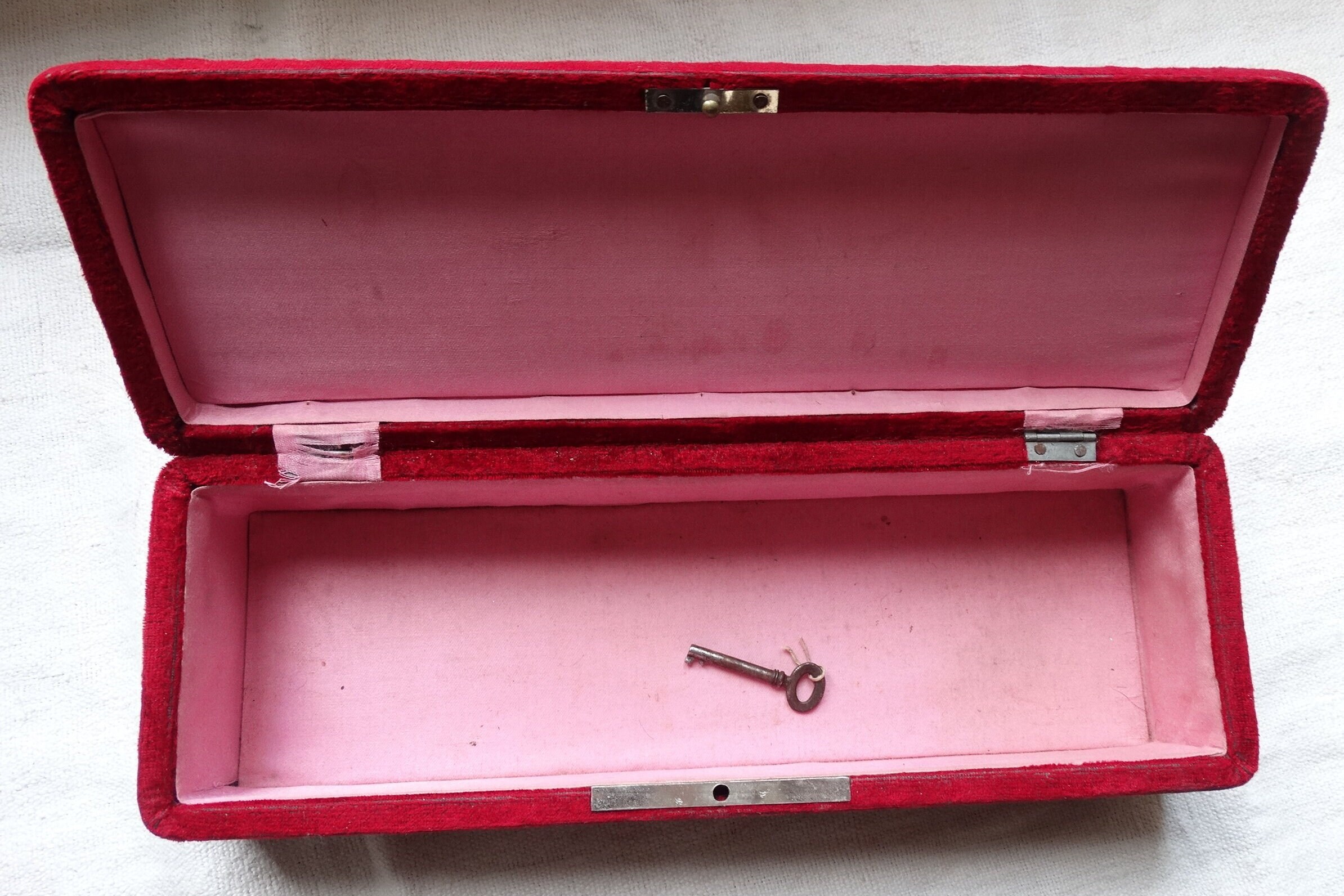 アンティークレッドベルベットグローブボックス/シャビーフレンチ