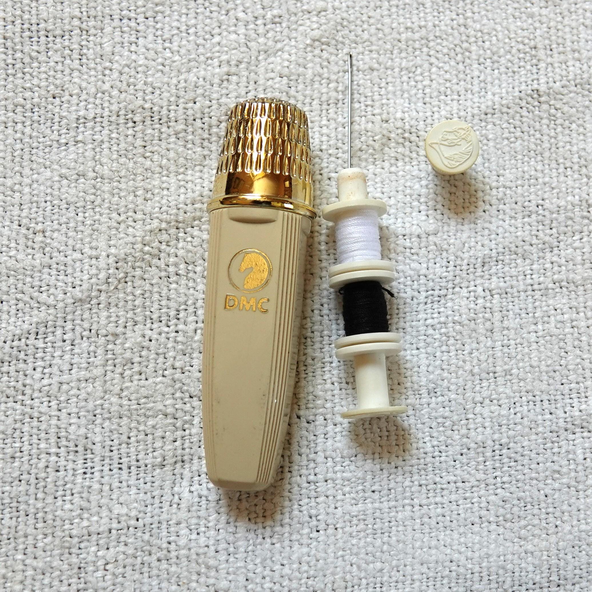 ANCIENNE COUSETTE NÉCESSAIRE kit à couture voyage