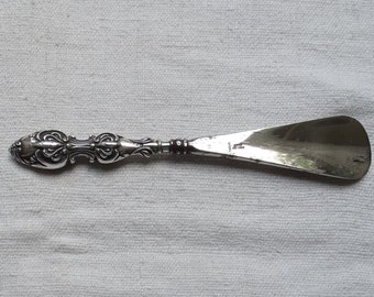 Silver handled shoehorn/Antique shoehorn/Chausse pied/Birmingham 1904 silver handle/Stage prop/Collectible shoehorn/Footwear collectible