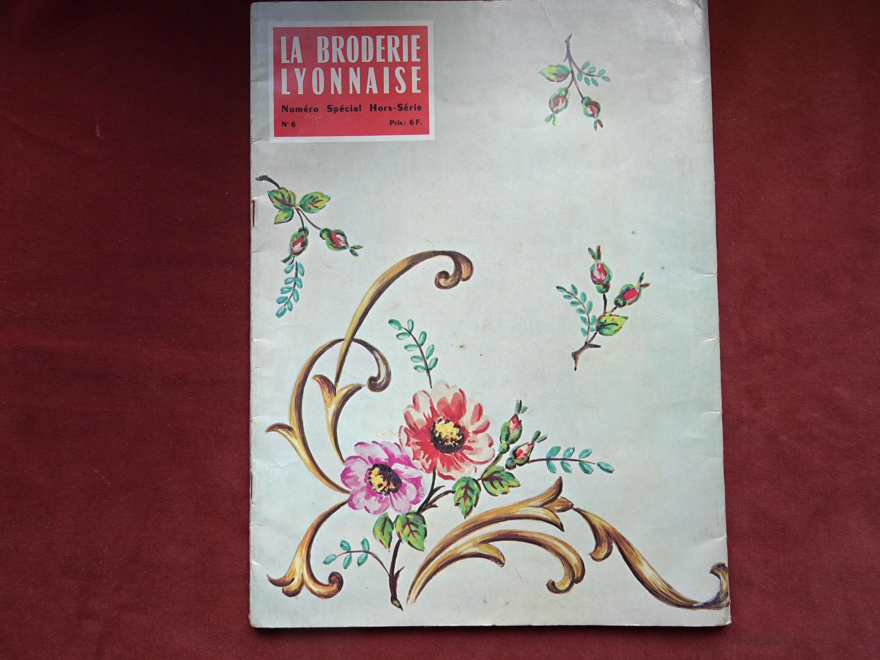 2 Anciens Journaux La Broderie Lyonnaise 1961 - Patrons De Broderie Vintage