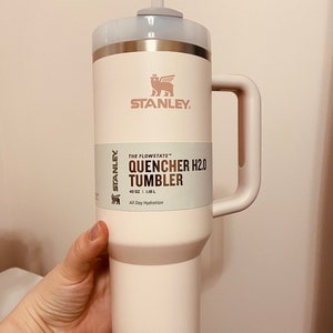 NWT Stanley 40oz Quencher H2.0 FlowState Tumbler Chambray Blue