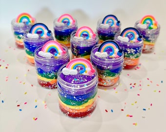 Fun rainbow play dough jars, play dough sensory kits, unicorn rainbow kid party favors, fun classroom valentines for toddlers pre school.