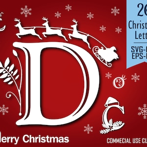 Pode incluir: Letra D branca com um tema natalino. A letra é decorada com um ramo de azevinho e uma rena puxando um trenó. O texto "Feliz Natal" está na parte inferior da imagem.