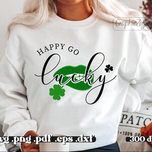 Happy Go Lucky SVG PNG, Gefühl Glück SVG, Glücksbringer SVG, St Patricks Day SVG, Groovy SVG, St Patricks Shirt, One Lucky Mama SVG