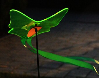Garden decoration, sun catcher, gift / the luminous butterfly (green)