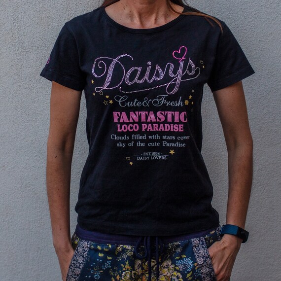 Daisy Lovers Black T-shirt. Rare Y2k Harajuku Clothing. Perfect for Summer.
