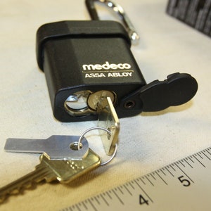 Medeco Assa Abloy model 54515 hangslot met 2 werkende sleutels - nieuw
