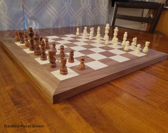 Schachset aus Holz | Brett aus Nussbaum und Ahorn | Große | Handgemachte Brett