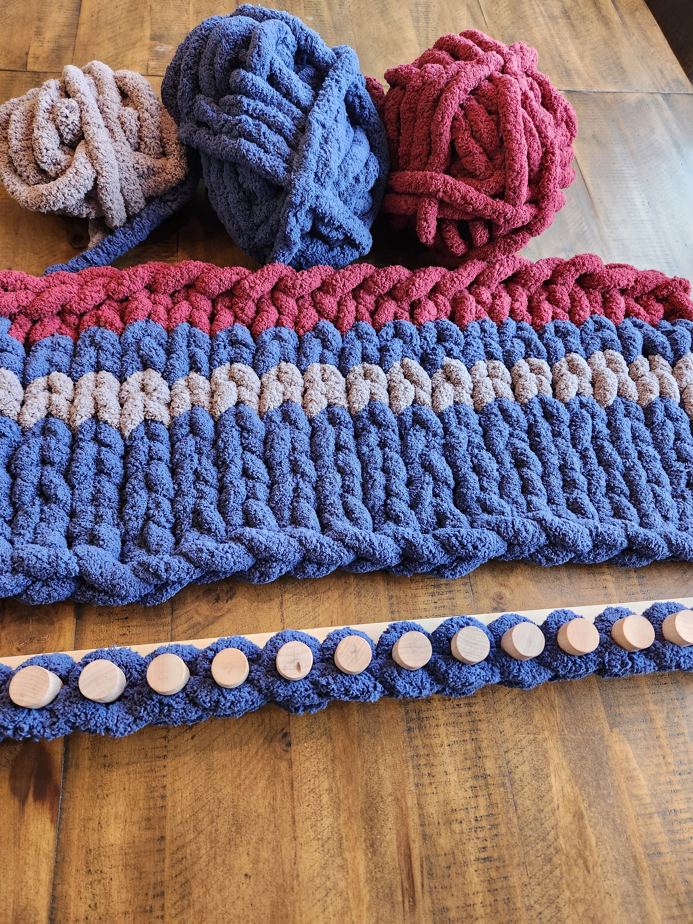 Standard Chunky Blanket Loom 46 Long 30 Pegs ONLINE VIDEO TUTORIALS Incl. Blanket Loom Chunky Blanket Knitting Loom Knitting Board Etsy