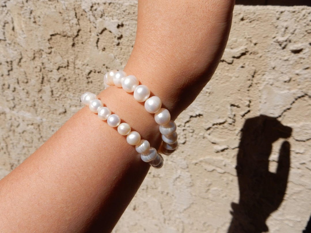 Pearl Stretch Bracelet 8mm Pearl main image 0