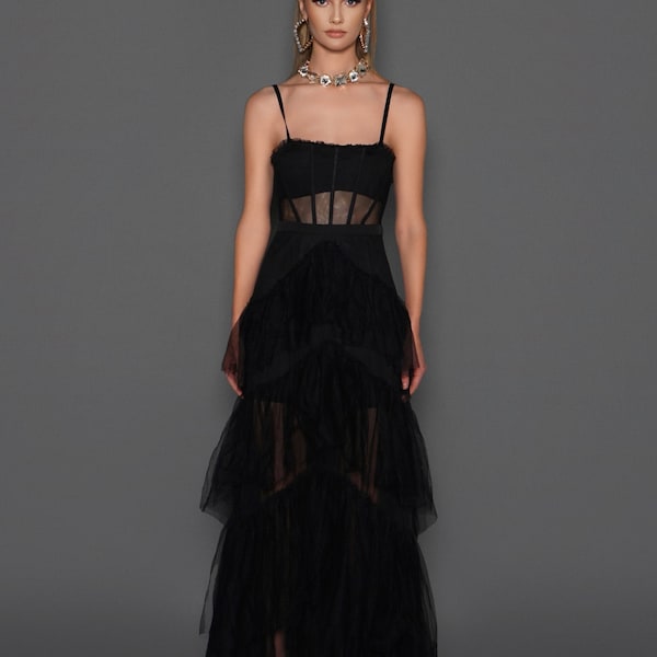 Elegant Black High Waist Tulle Sleeveless Maxi Dress for a Stylish Look