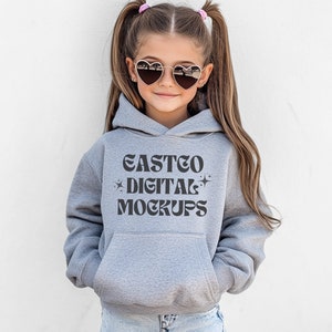 Maqueta de sudadera con cuello redondo Gildan para niños, gris deportivo, modelo juvenil 18500B, maquetas de moda, maquetas de impresión a pedido, maqueta de sudadera con cuello redondo Gildan para niños
