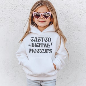 Maqueta de sudadera con capucha para niños Gildan blanca para jóvenes 18500B Modelo de moda Maquetas de impresión a pedido Maquetas, maqueta de sudadera para jóvenes Gildan blanca para jóvenes