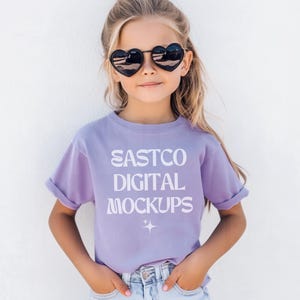 Maqueta de Bella Canvas 3001Y Lavanda oscura, Maqueta de camiseta para niños, Maqueta de camiseta para jóvenes, Maqueta de Bella Canvas para jóvenes, Maqueta de camiseta de moda,