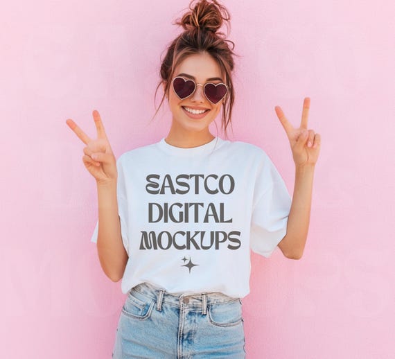 Comfort Colors White T-shirt Mockup, Boho Model Mockup (PNG)
