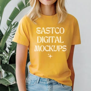 Maqueta de camiseta Gold Bella Canvas 3001 Maqueta de oro BC3001 Maqueta de Bella Canvas Maqueta de camiseta de moda Png Maqueta de modelo estético simple