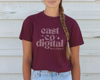 Mockup T-shirt Maroon Gildan 5000 (PNG)