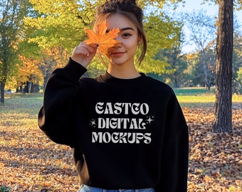Schwarzes Gildan 18000 Sweatshirt Mockup im Boho Stil (PNG)