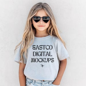 Maqueta de Bella Canvas 3001Y Ash, maqueta de camiseta para niños, maqueta de camiseta para jóvenes, maqueta de Bella Canvas para jóvenes, maqueta de camiseta de moda, camiseta Ash para jóvenes