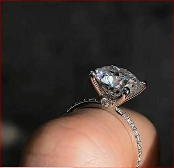 High Prong Set 2.69ct Solitaire Round Cut White Diamond Wedding