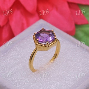 Antique 2.20 ct Hexagon Cut Purple Amethyst Engagement Ring in Yellow Gold Plated 935 Argentium Silver | Purple Amethyst Ring | Ring for her