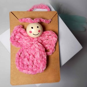 Mini Schutzengel gehäkelt & Spruchkarte | Mutmacher Geschenk, süßer Anhänger Schutzengel Abschiedsgeschenk Kollegin und gute Laune Geschenk