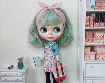 Blythe Doll Outfit- top, skirt, headband, stockings, backpack and notebook