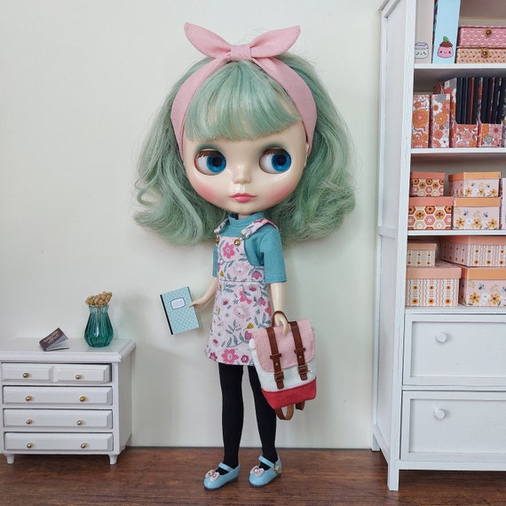 Blythe Doll Outfit- top, skirt, headband, stockings, backpack and notebook