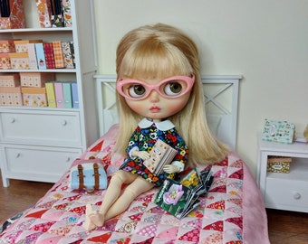 Blythe Doll Quilt, 6th scale patchwork bedding, Barbie blanket