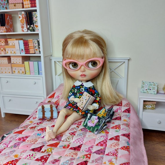 Blythe Doll Quilt, 6th scale patchwork bedding, Barbie blanket