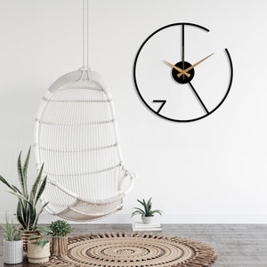 Moderne minimalistische Wanduhr, Oversize Metall Wanduhr, Stille Moderne Stilvolle Wanduhr, Einzigartige Boho Wohnkultur, Wanduhr, Einweihungsgeschenk Bild 2