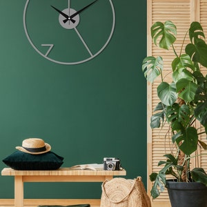 Reloj de pared minimalista moderno, reloj de pared de metal de gran tamaño, reloj de pared moderno y silencioso, decoración única del hogar Boho, Wanduhr, regalo de inauguración de la casa Plata