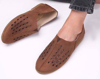 Handmade Brown Leather Turkish Yemeni Shoes - Perforated Loafers