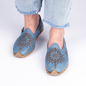 Handmade Women's Huarache Shoes - Eco-Friendly, Versatile Grounding Footwear