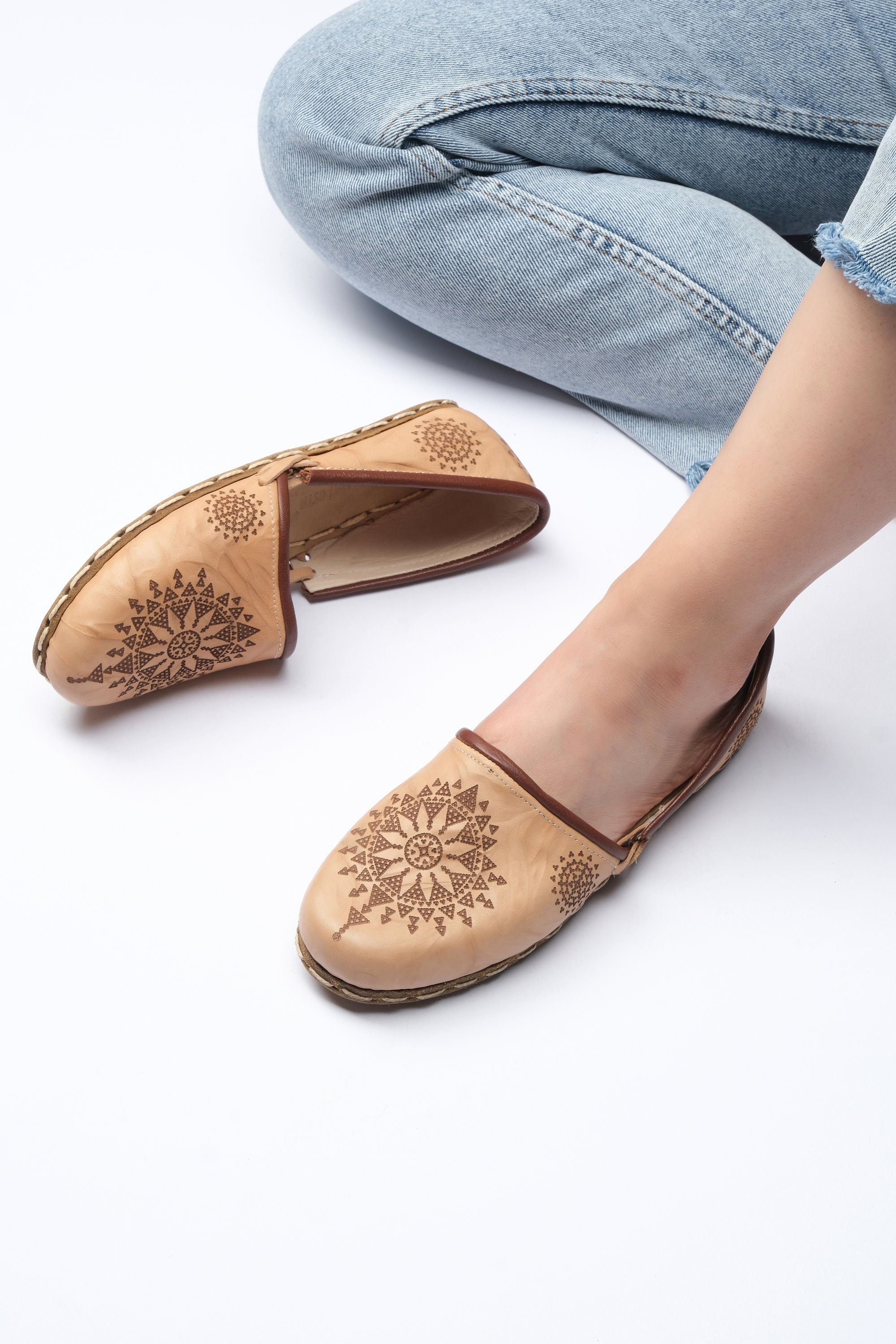 WOMEN TURKISH Yemeni Shoes , Barefoot Shoes , Grounding Loafers , Handmade Leather Shoes , Zerodrop Shoes ,Natural Leather , Organic Dye