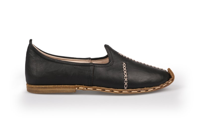 Men's Black Leather Yemeni Loafers – Handmade Turkish Thong Shoes Black