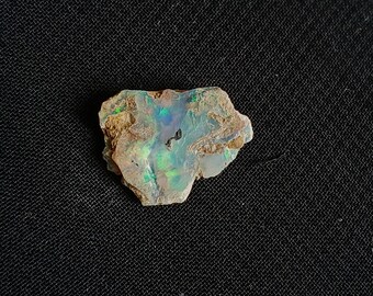 Natural Ethiopian Fire Opal Raw Rough 5 Ct Untreated Rainbow Rough Gemstone Healing Crystal Specimen Opal For Gift RO937