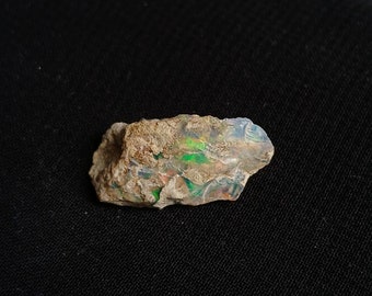 Natural Ethiopian Fire Opal Raw Rough 9 Ct Untreated Rainbow Rough Gemstone Healing Crystal Specimen Opal For Gift RO938