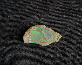 Natural Ethiopian Fire Opal Raw Rough 6 Ct Untreated Rainbow Rough Gemstone Healing Crystal Specimen Opal For Gift RO941