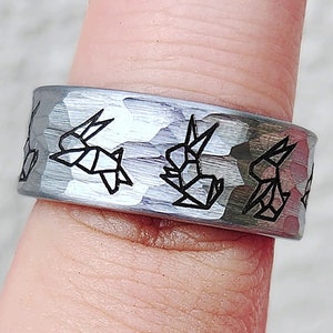 Engraved Geometric Rabbit Ring, Polygon Bunny Ring, Geometry Rabbit Jewelry, Rabbit jewelry, Hammered Finish Tungsten Ring - 8mm