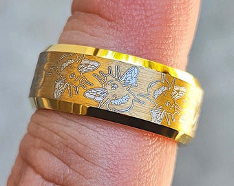 LIGHTLY Engraved Bumble Bee Ring, Detailed Bee Ring, Honey Bee Ring, Black and Gold Bee Jewelry, Honeycomb Bee Band, Bee Promise Ring - 8mm