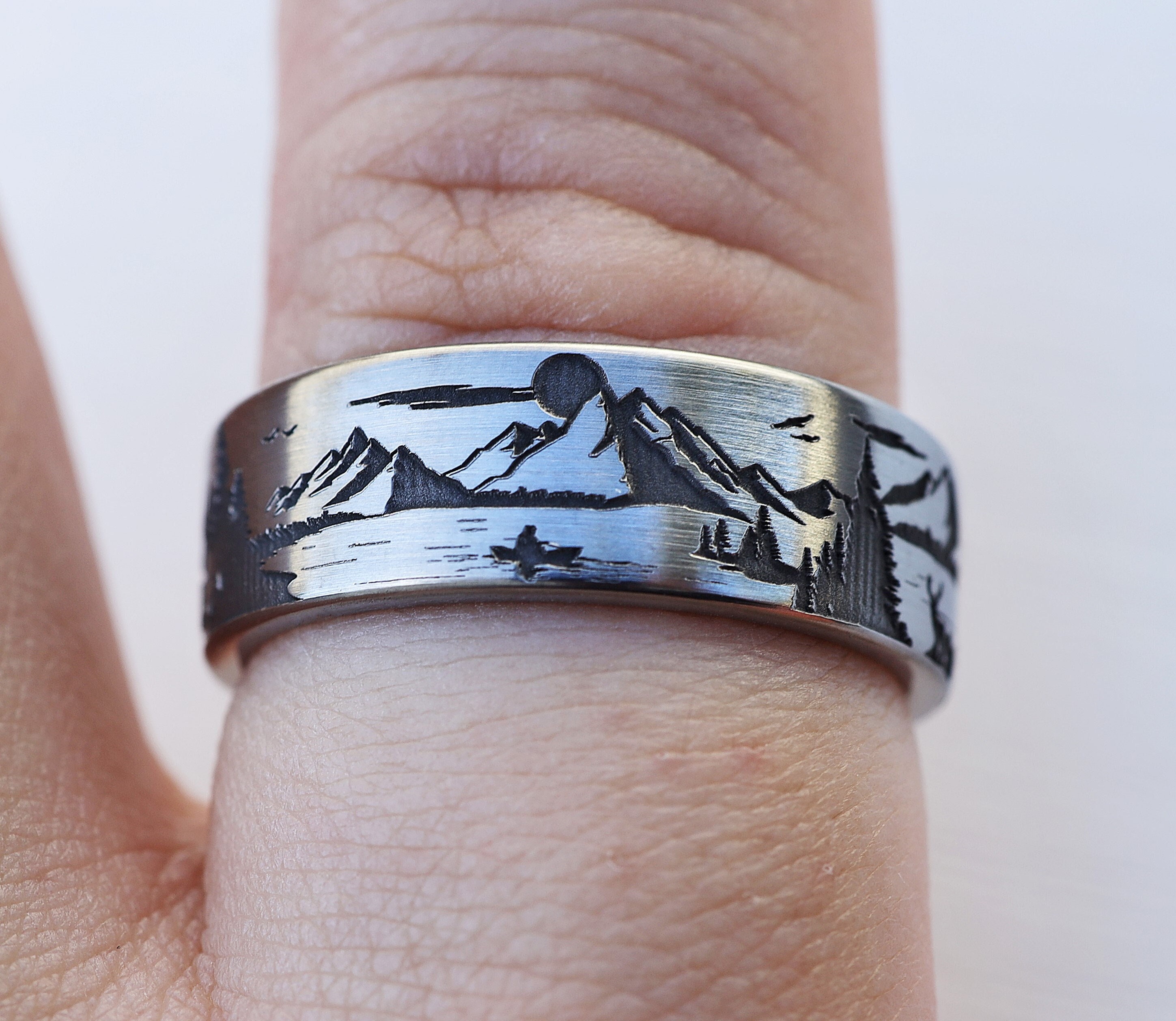 Special Embossed Engraved Outdoorsmen Ring, Etched Mountains Ring