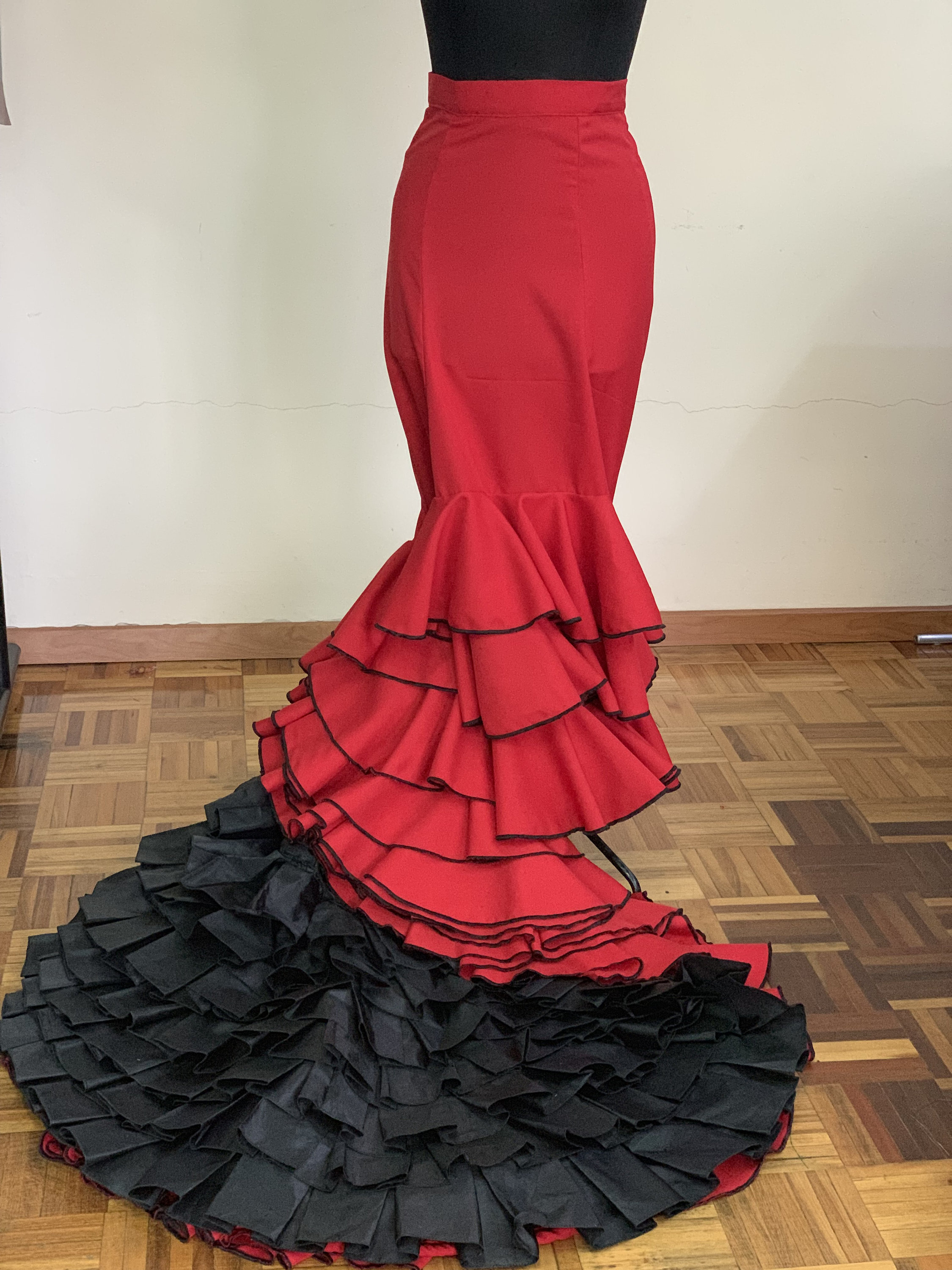 Bata de Cola Flamenco | Etsy