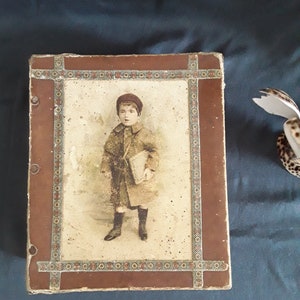 Wooden box 1900