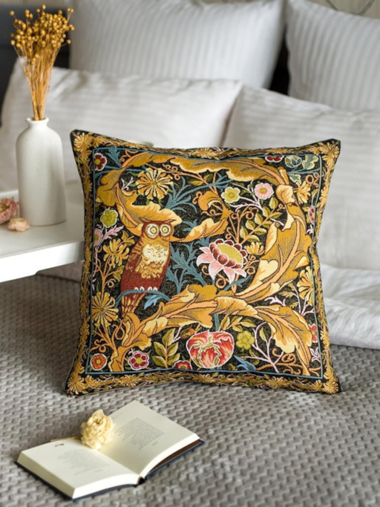 наволочка из гобелена 45х45. гобеленовые наволочки на подушки. гобеленовая наволочка 32х32 metrax. гобелен подушки. гобелен наволочки на подушки.