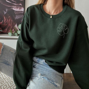 Monstera Leaf Sweater, Monstera sweatshirt, Minimal Plant Sweater, Monstera Leaf Shirt, Plant Lover Sweater, Plant Lady, Gift for Plant Lady