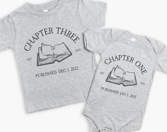 Verfasser Kindergeburtstags-Shirt, Baby-Ankündigungs-Shirt, Baby-Dusche-Geschenk, Bibliothekar-Baby-Geschenk, Littlest Book Club Mitglied